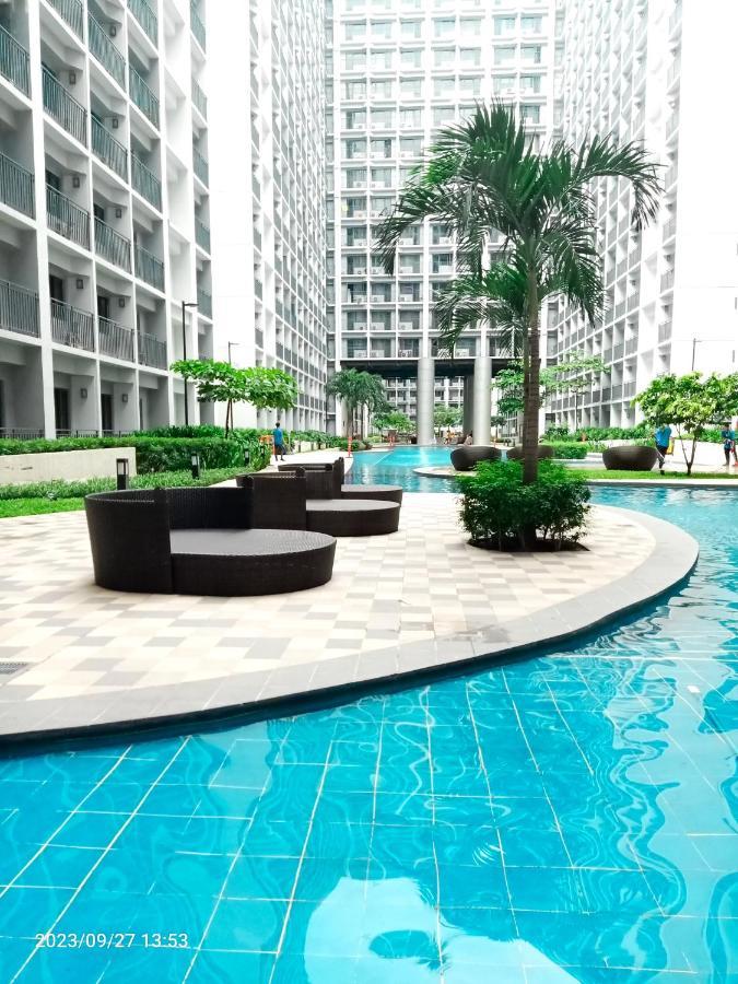 Shore 2 Residences 1Br Deluxe Room In Moa Complex Manila Exterior photo