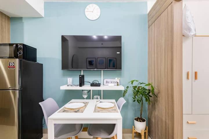Shore 2 Residences 1Br Deluxe Room In Moa Complex Manila Exterior photo